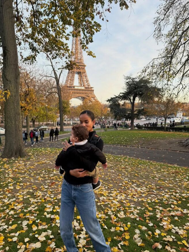 Нара Баптиста с сыном