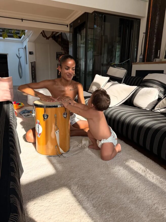 Нара Баптиста с сыном