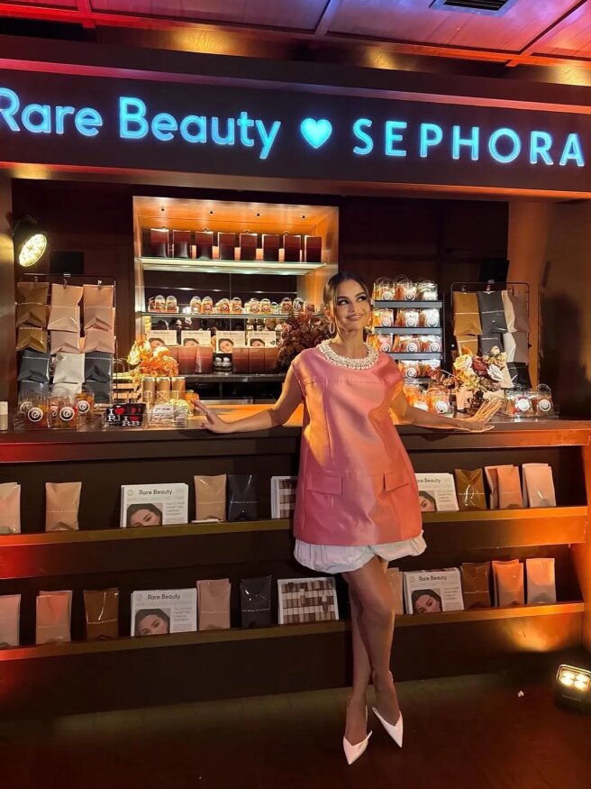 Селена Гомес