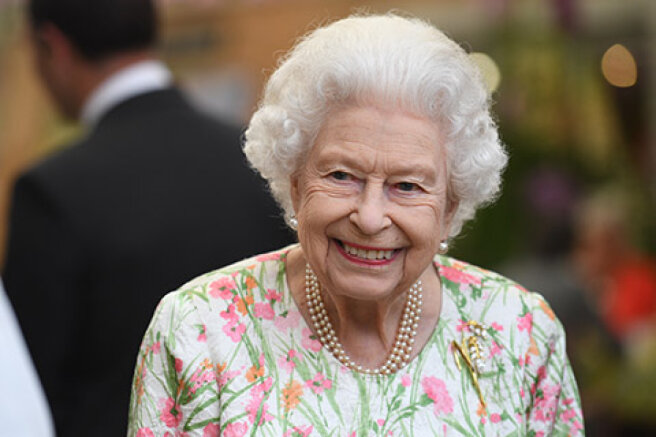 A new portrait of Queen Elizabeth II has been published on the eve of celebrating her platinum jubilee on the throne