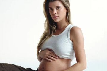 Sofia Richie is expecting her first child