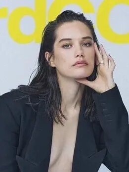 Дочь Джона Траволты Элла Блю