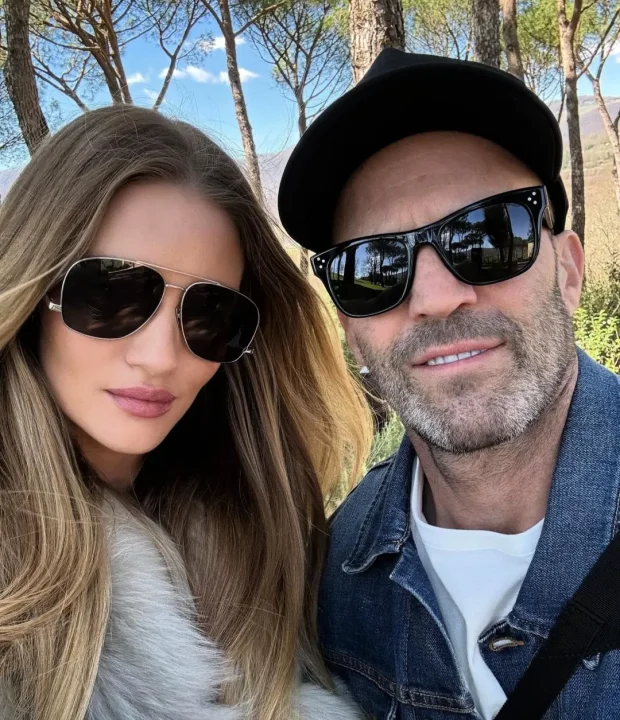 Джейсон Стэтхэм и Рози Хантингтон-Уайтли/Фото: rosiehw/Instagram*