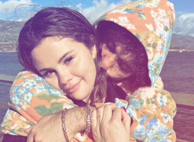 Selena Gomez posted a new photo with her boyfriend