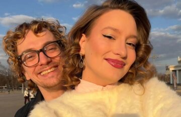 Actor Vladislav Bengraf and his wife stabbed each other to death during an argument.