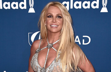 Britney Spears called the rescue service on the eve of a scandalous court hearing