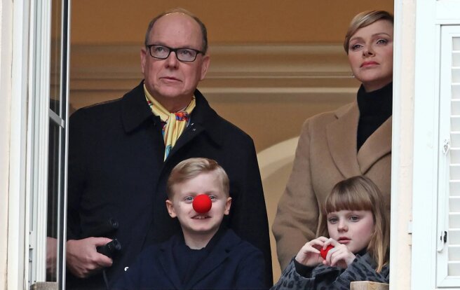 Princess Charlene and Prince Albert with their children came out