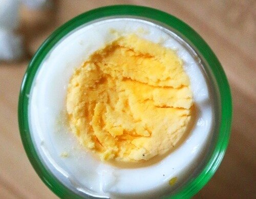 the egg was boiled for 20 minutes