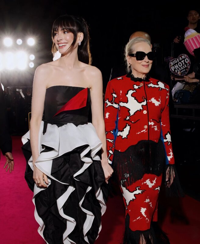 Энн Хэтэуэй и Мэрил Стрип