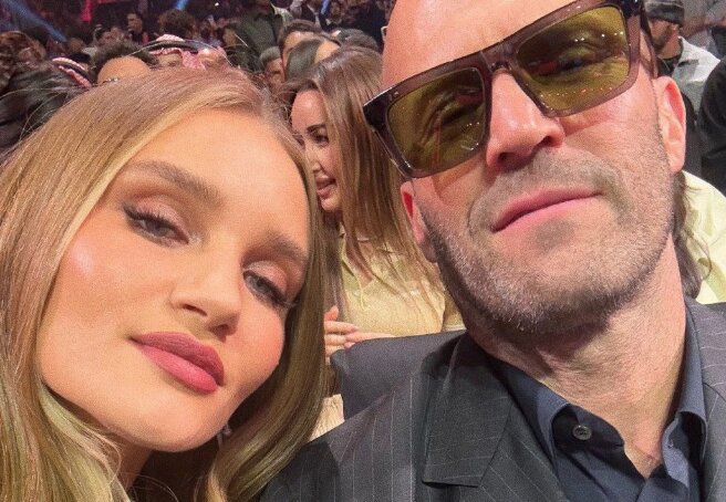 Rosie Huntington-Whiteley posts new holiday photos with Jason Statham