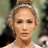 "Ozempic face?" Jennifer Lopez, who has lost a lot of weight, is being discussed online