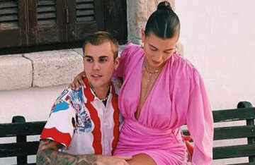 Justin and Hailey Bieber are on vacation in Greece