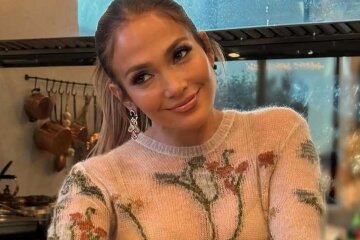 How Jennifer Lopez, Selena Gomez, Kate Beckinsale and Others Celebrated Thanksgiving