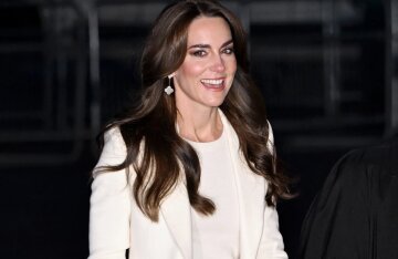 A video of a smiling Kate Middleton shopping with Prince William has appeared online.