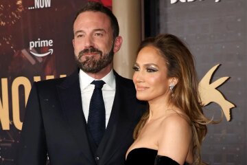 Jennifer Lopez and Ben Affleck officially divorced, settling all financial issues