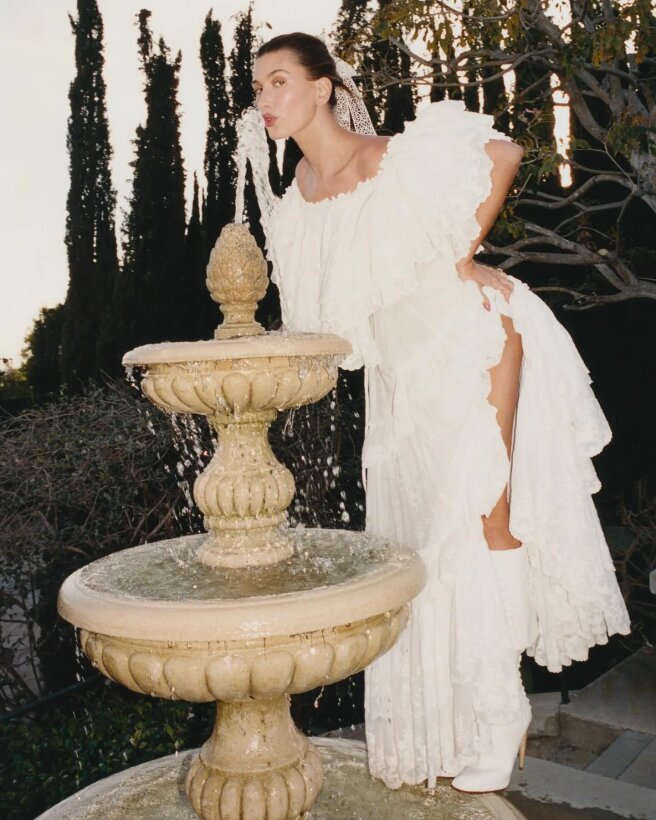 Хейли Бибер