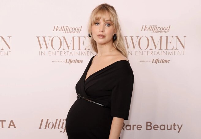 Pregnant Jennifer Lawrence, Nicole Kidman and Selena Gomez at the Women In Entertainment Awards