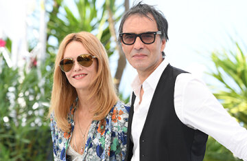 A rare exit: Vanessa Paradis with her husband Samuel Benshetri presented the film in Cannes