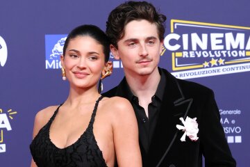 "They live together." Timothée Chalamet and Kylie Jenner are "practically married."