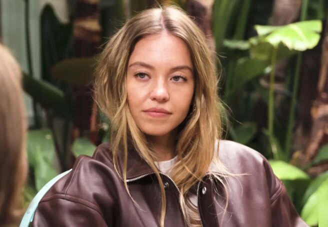 Sydney Sweeney's reaction to a GQ journalist's question about the controversial American Eagle ad has gone viral online.