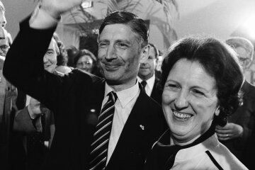 Former Dutch Prime Minister Dries van Agt and his wife died on the same day