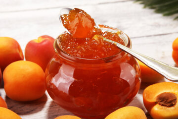 Apricot jam: TOP 3 flavorful recipes