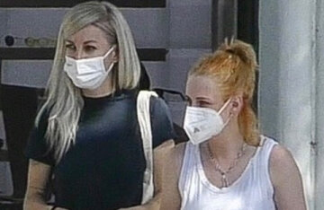 Kristen Stewart with her girlfriend Dylan Meyer on a walk in Los Angeles