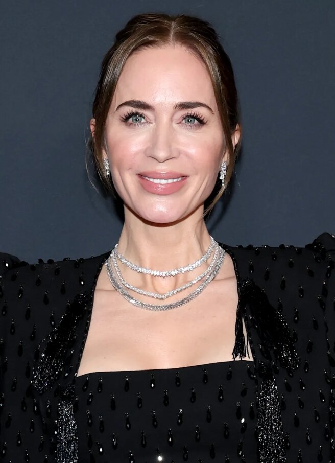 Эмили Блант