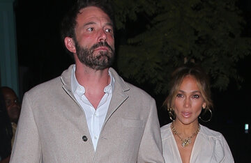 Jennifer Lopez and Ben Affleck were filmed on a date in Beverly Hills
