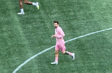 Lionel Messi warming up before a soccer match