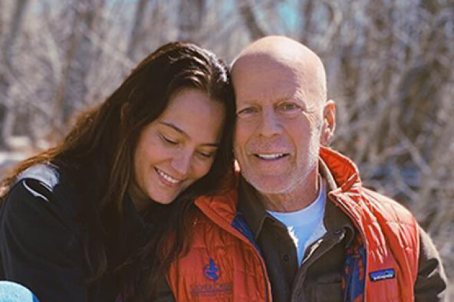 New photos of Bruce Willis appeared on the web after the news about his illness and retirement