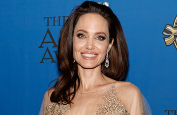 Media: Angelina Jolie sued the FBI over Brad Pitt