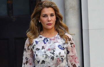 The court ordered the Emir of Dubai to pay more than $ 700 million to his ex—wife, Princess Haya, who fled to London