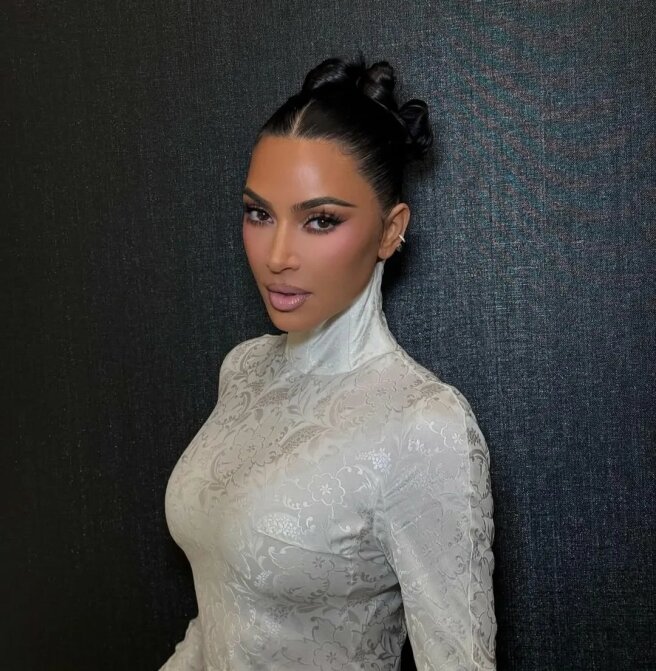 Ким Кардашьян