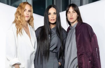 Demi Moore with her daughters at the opening of The Frankie Shop x Crosby Studios installation
