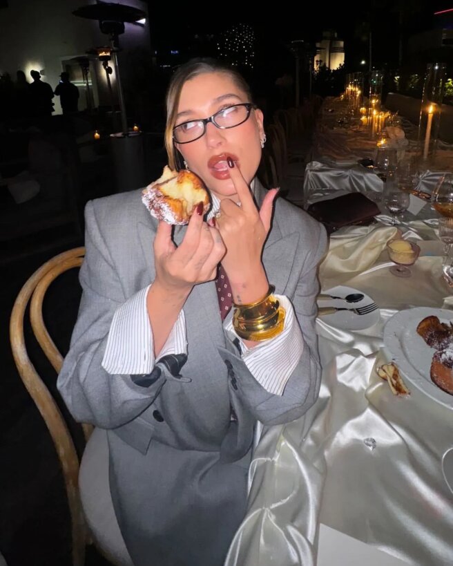 Хейли Бибер/Фото: bellahadid/Instagram*