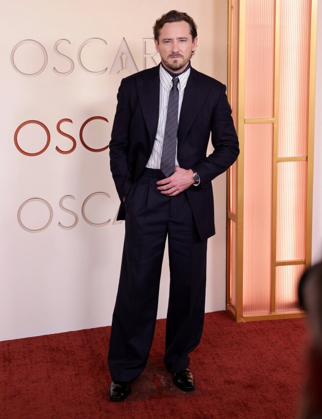 Льюис Пуллман