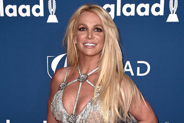Britney Spears called the rescue service on the eve of a scandalous court hearing