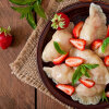 Dumplings with strawberries: two recipes to choose from