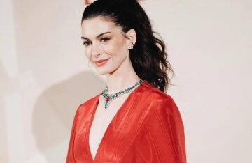 Anne Hathaway, Dua Lipa, Priyanka Chopra, and Jake Gyllenhaal at the Bvlgari show in Milan