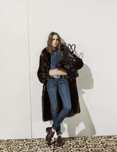 Кара Делевинь для Miu Miu/Фото: Zoe Ghertner/Miu Miu