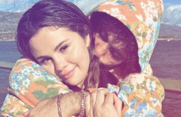 Selena Gomez posted a new photo with her boyfriend