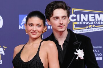 Timothée Chalamet has split from Kylie Jenner.