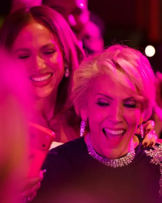 Дженнифер Лопес с матерью