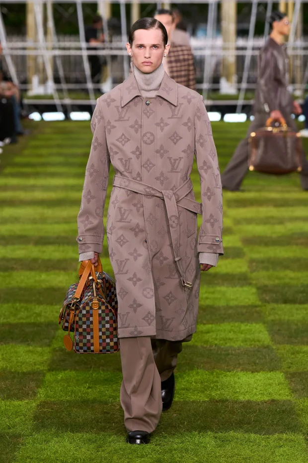 Louis Vuitton весна-лето — 2025/Фото: Isidore Montag/Gorunway