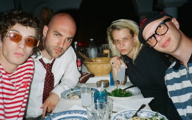 Марк Эйдельштейн с друзьями