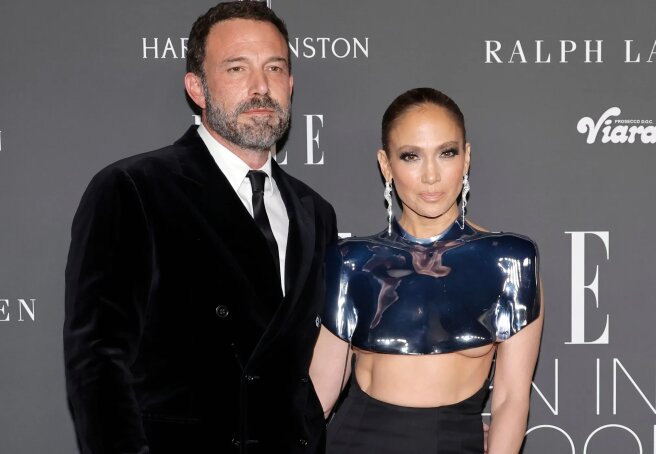 Jennifer Lopez and Ben Affleck have officially put their mansion up for sale