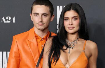 Timothée Chalamet and Kylie Jenner walked the red carpet together for the first time.