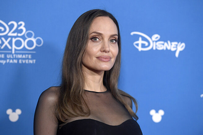 "I felt broken": Angelina Jolie told how she experienced difficult moments in life