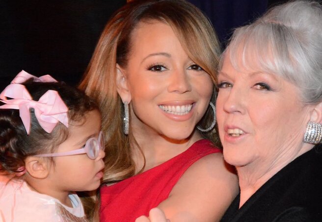 'My Heart Is Broken': Mariah Carey's Mother And Sister Die On Same Day